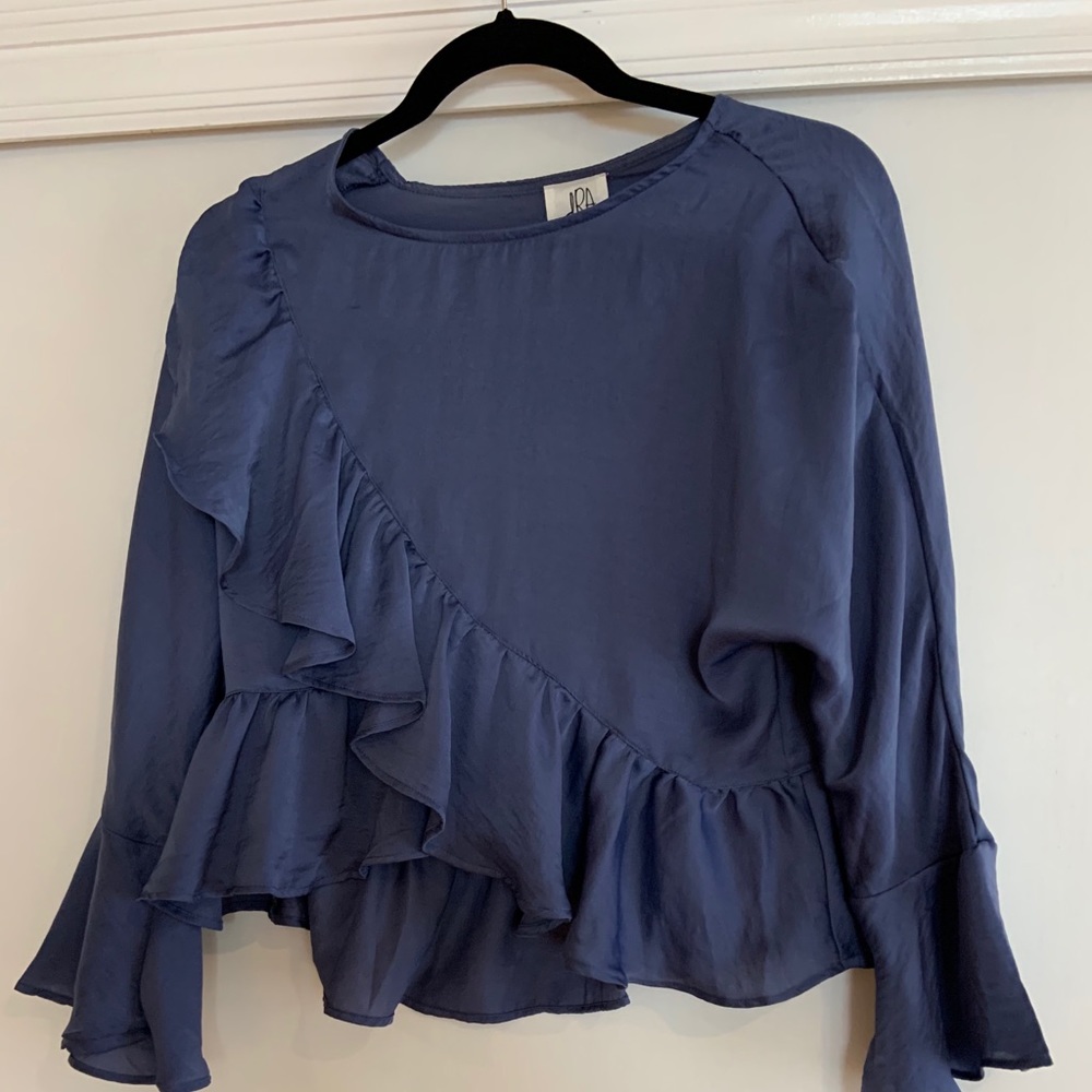 Ruffle shirt